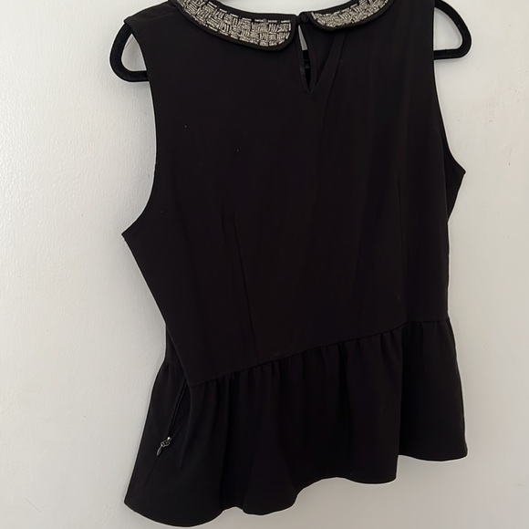 Size 12 - Picture 2 of 2